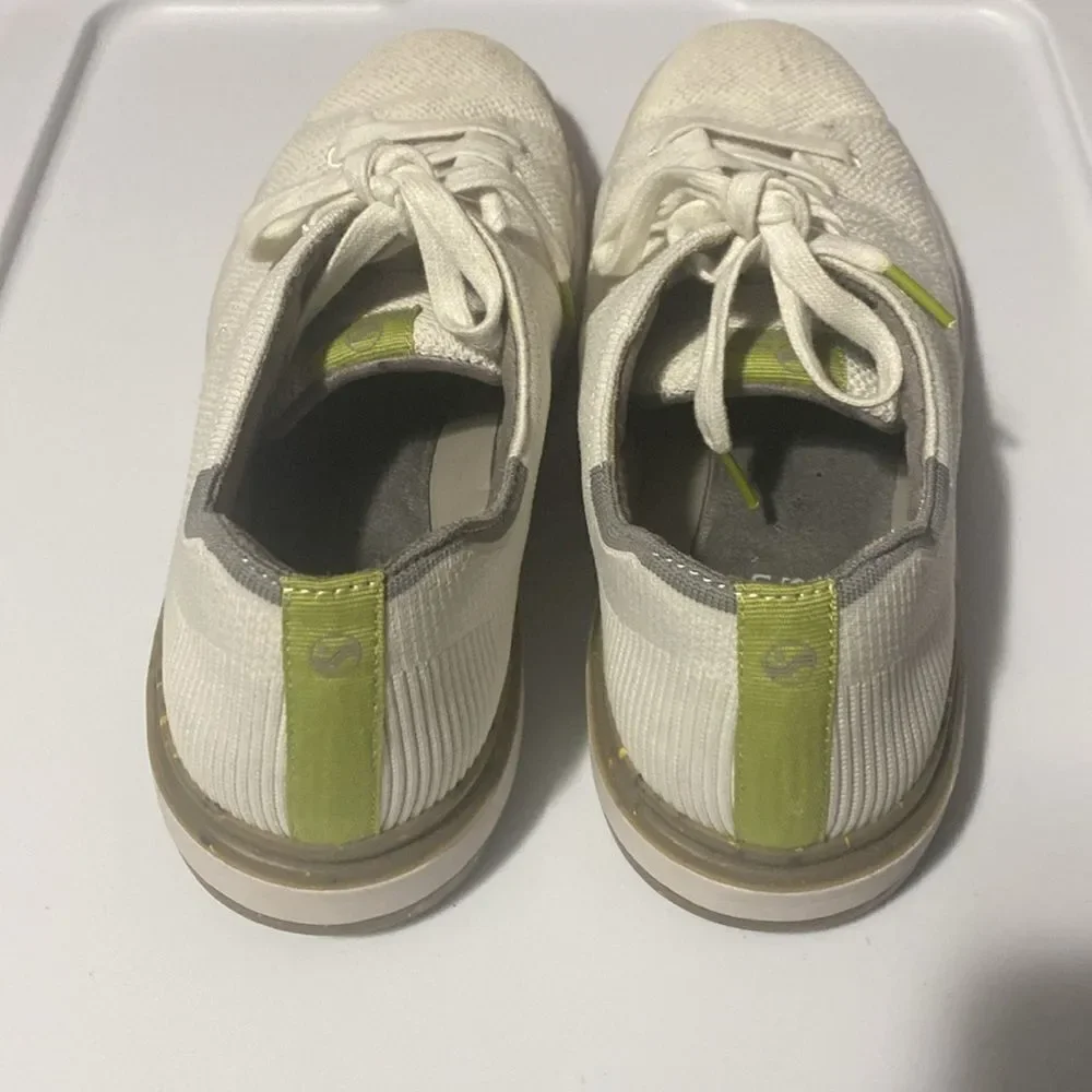 Earth Elements shoes - Picture 3 of 5